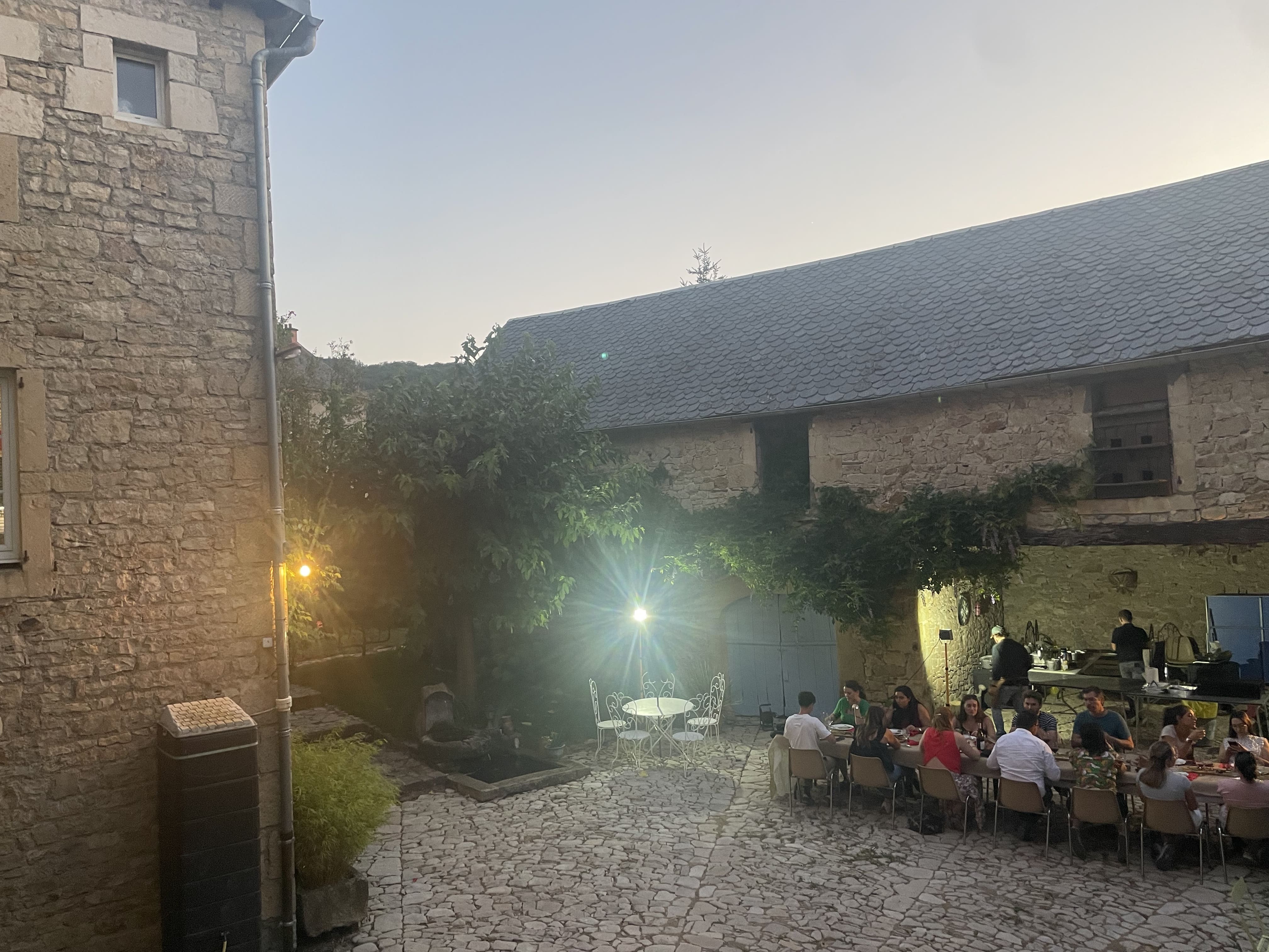Organiser vos retrouvailles, une réunion de groupe ou un séminaire au Clos du Barry